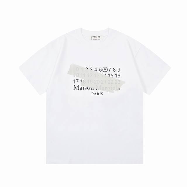 Maison Margiela 马吉拉 Mm6 胶带贴 数字 印花 Logo标识精致升级 灵感源自八十年代复古 原版面料 官方同款 短袖t恤 定制260克同缸染
